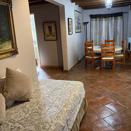 Hotel Ana Catalina And Suites San Miguel de Allende Ngoại thất bức ảnh