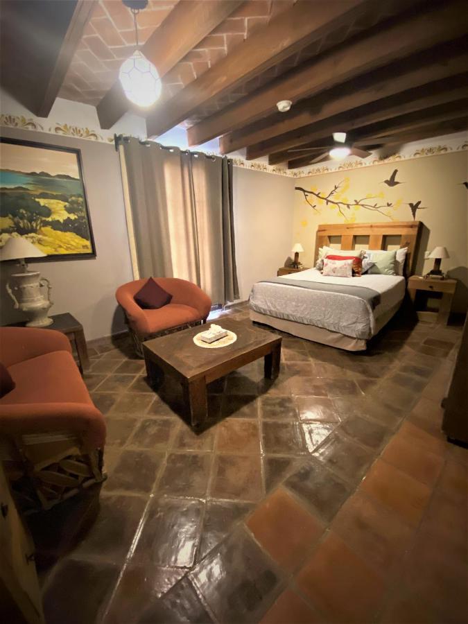 Hotel Ana Catalina And Suites San Miguel de Allende Ngoại thất bức ảnh