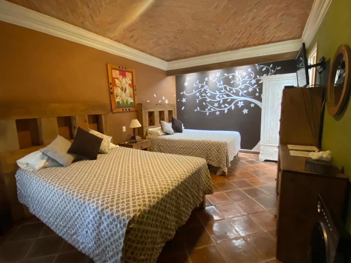 Hotel Ana Catalina And Suites San Miguel de Allende Ngoại thất bức ảnh