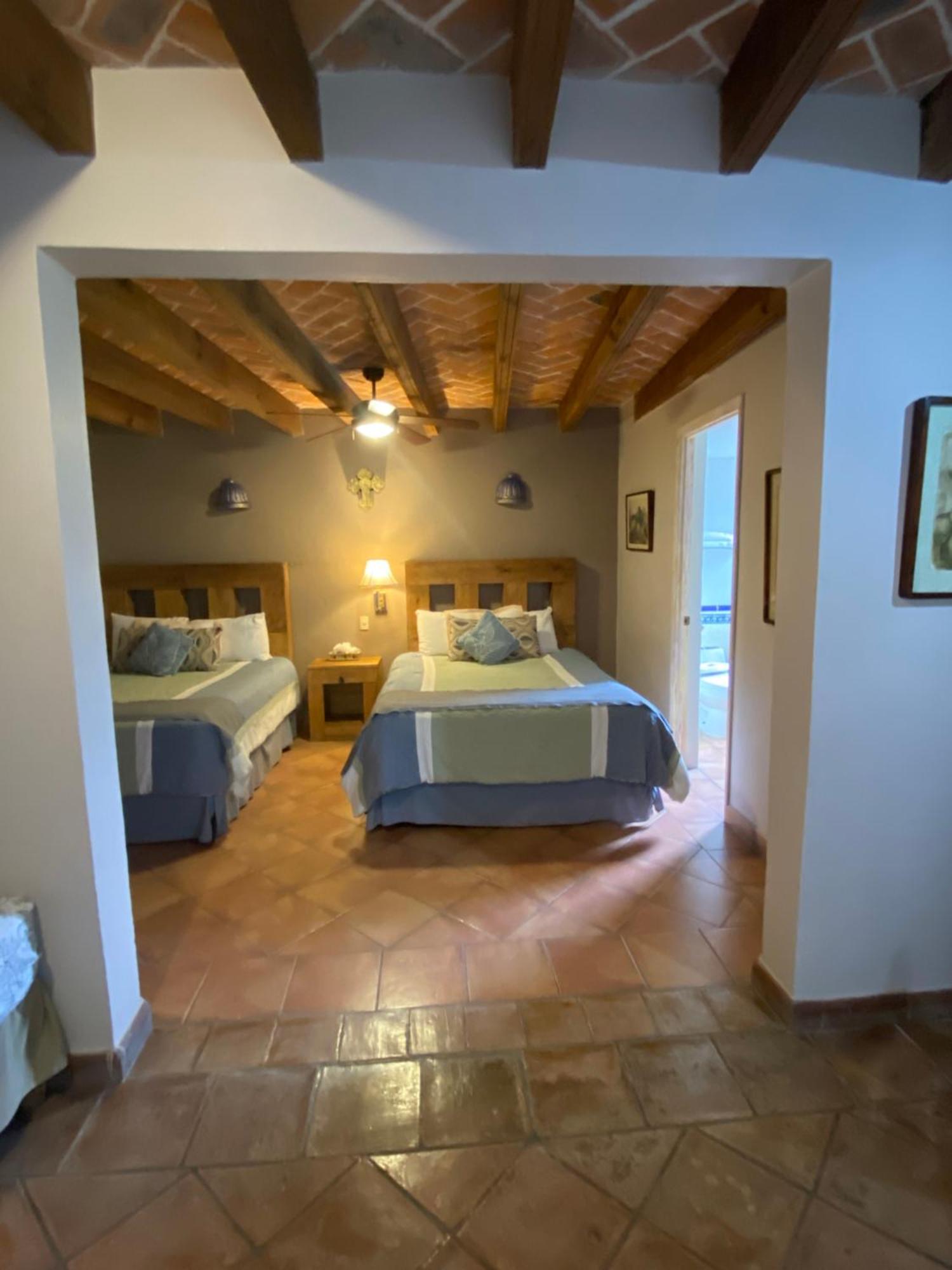 Hotel Ana Catalina And Suites San Miguel de Allende Ngoại thất bức ảnh