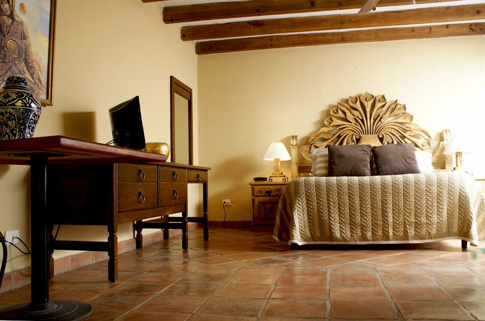Hotel Ana Catalina And Suites San Miguel de Allende Ngoại thất bức ảnh